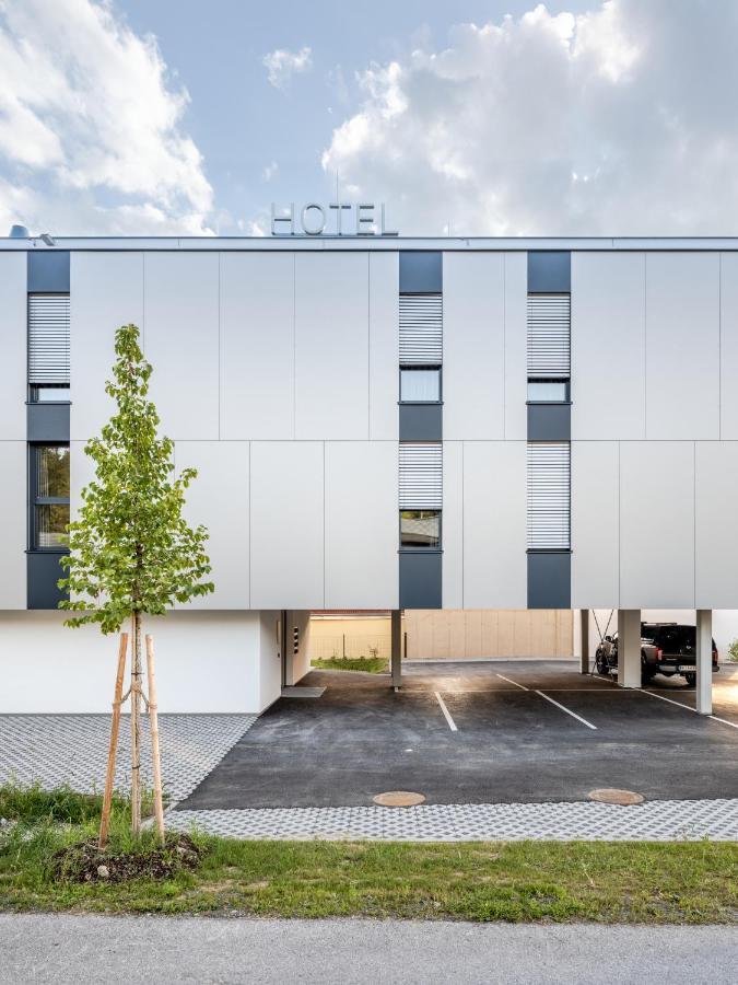 Hotel At Home - Late Arrival Self Check In Graz Exterior photo